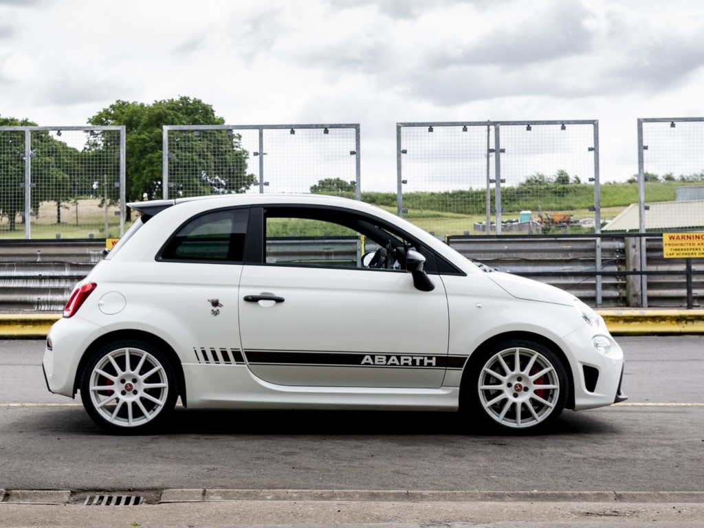 Abarth 595 Esseesse (Manual)